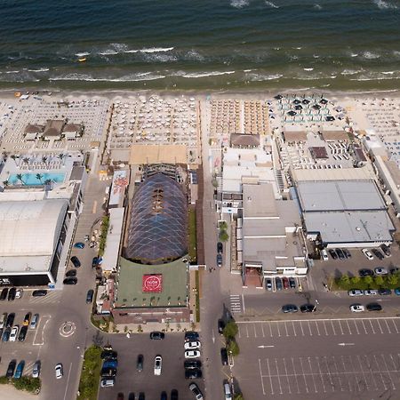 Apartament Bulevard - Summerland Mamaia Exteriör bild